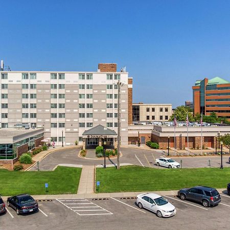 Doubletree By Hilton Neenah Εξωτερικό φωτογραφία
