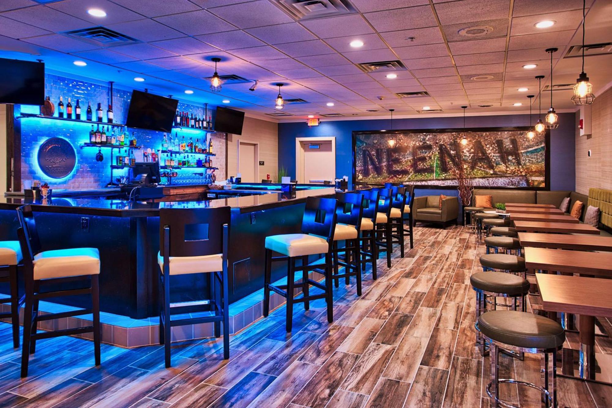 Doubletree By Hilton Neenah Εξωτερικό φωτογραφία