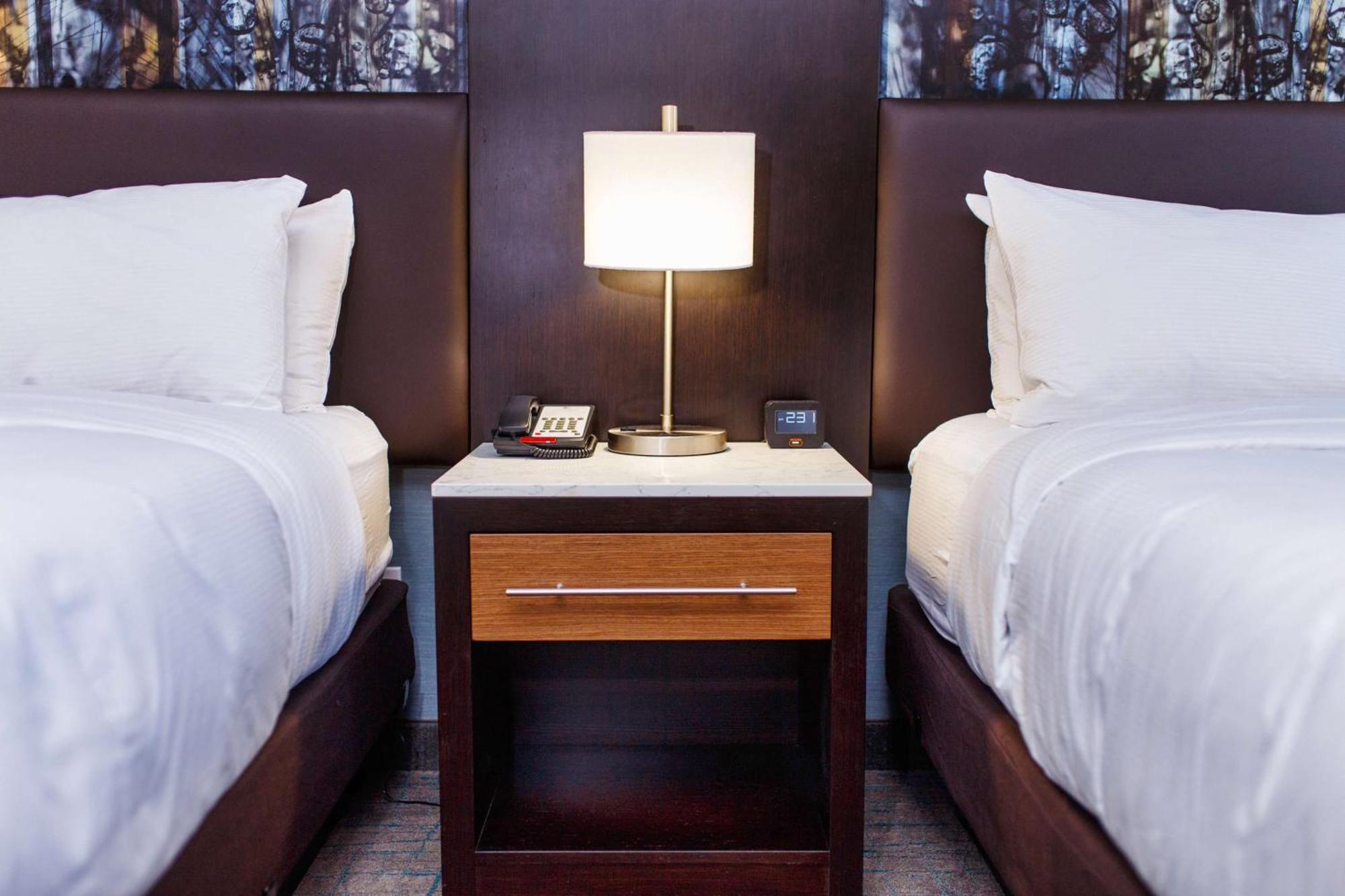 Doubletree By Hilton Neenah Εξωτερικό φωτογραφία