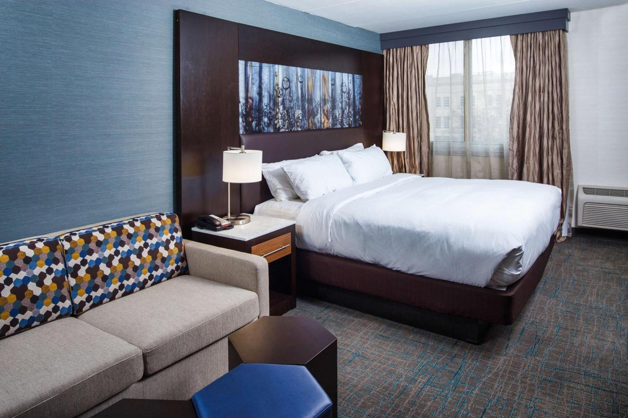 Doubletree By Hilton Neenah Εξωτερικό φωτογραφία