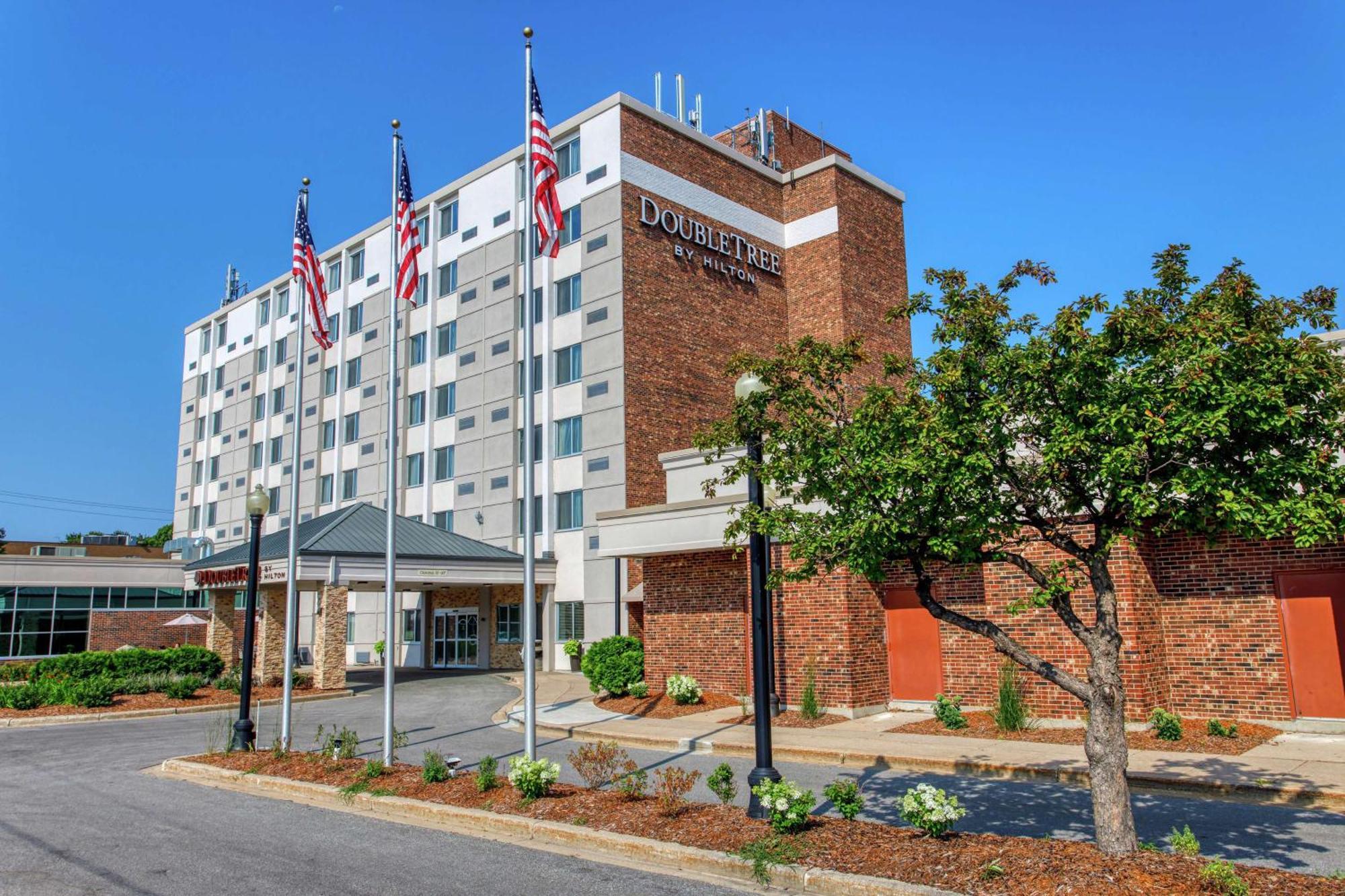 Doubletree By Hilton Neenah Εξωτερικό φωτογραφία