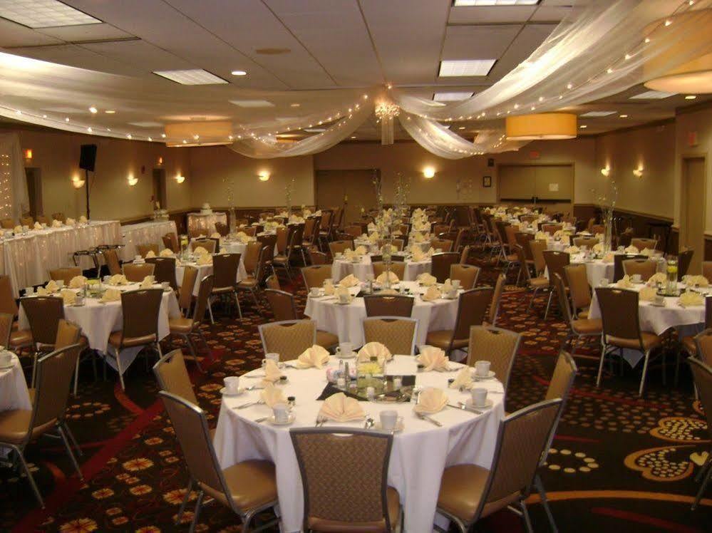 Doubletree By Hilton Neenah Εξωτερικό φωτογραφία