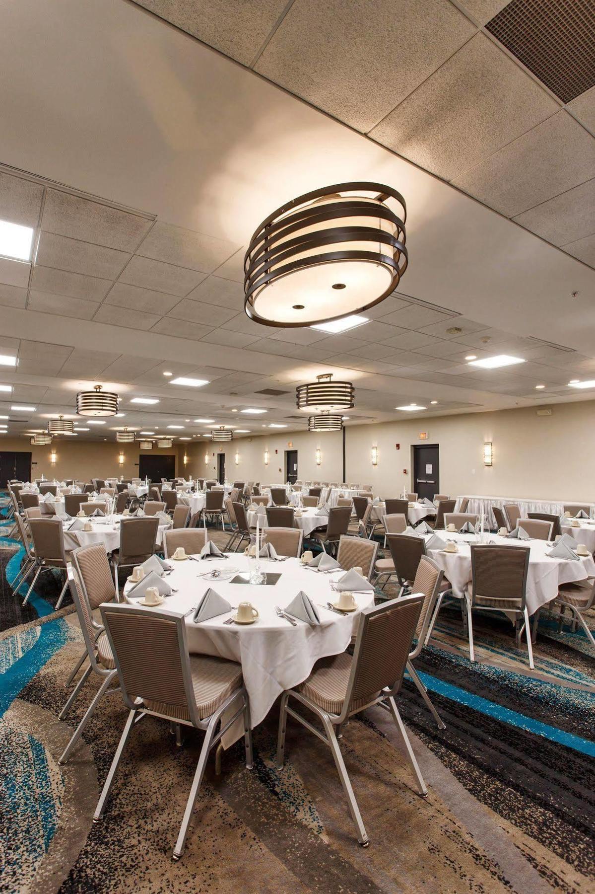 Doubletree By Hilton Neenah Εξωτερικό φωτογραφία